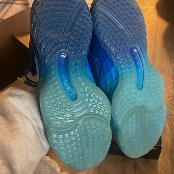 NEW in box Adidas D.O.N Issue 3 basketball shoes - Picture 2 of 4